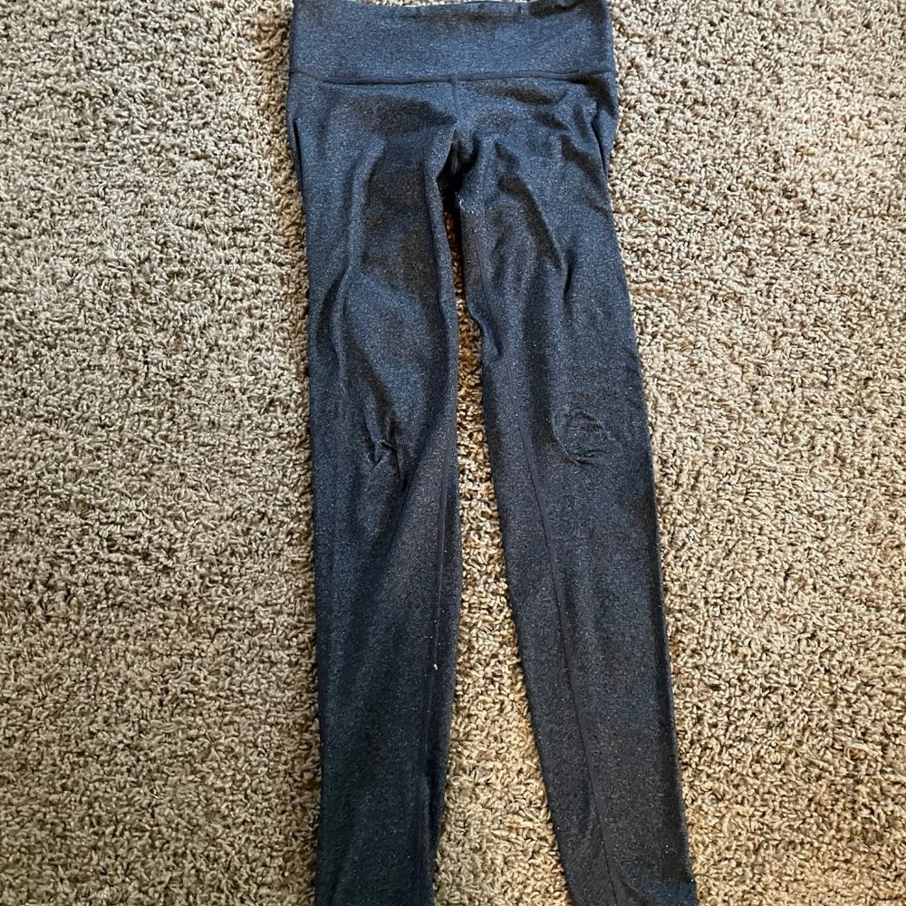 Lululemon sz 4 Charcoal grey leggins